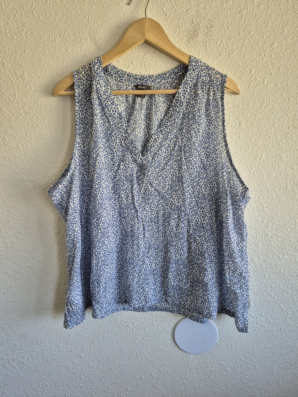EDDIE BAUER Plus Size Blue White Floral Sleeveless Blouse Womens Size 2XL